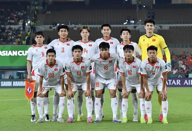 Hình ảnh minh họa quy trình giải quyết tranh chấp và hỗ trợ khách hàng chuyên nghiệp tại 32win11.